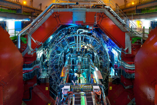 스위스 제네바 유럽핵입자물리연구소(CERN)에 설치된 대형이온충돌실험(ALICE) 장치의 실제 모습. CERN 제공